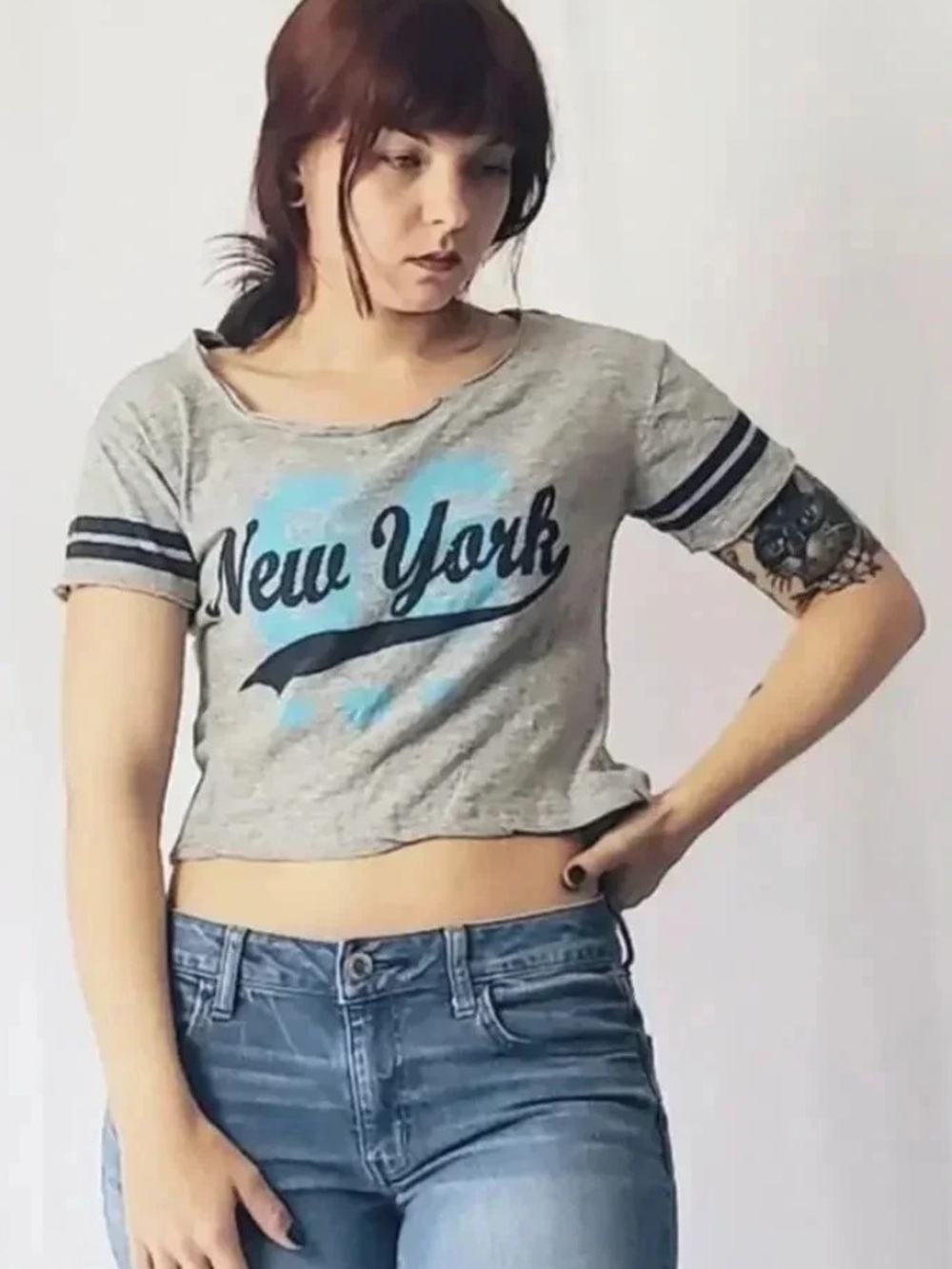 Gray Cropped 'New York' Tee with Blue Print